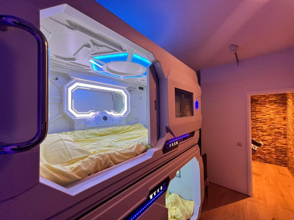 Recharge Hostel Rotterdam Kültér fotó