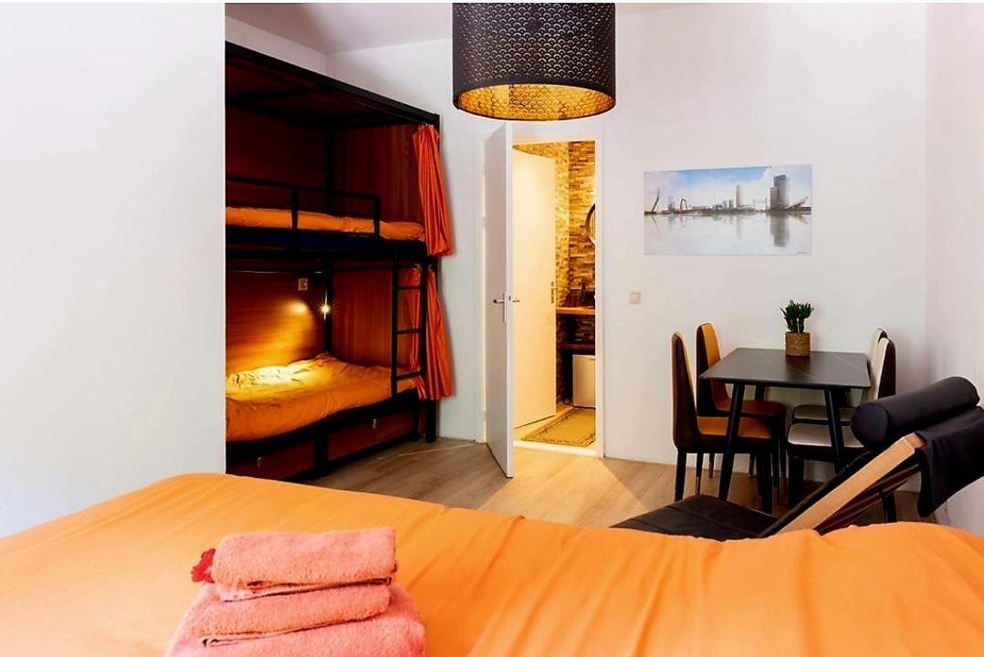Recharge Hostel Rotterdam Kültér fotó
