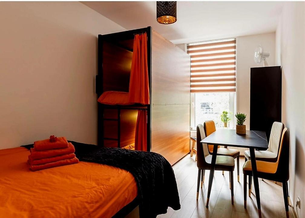 Recharge Hostel Rotterdam Kültér fotó