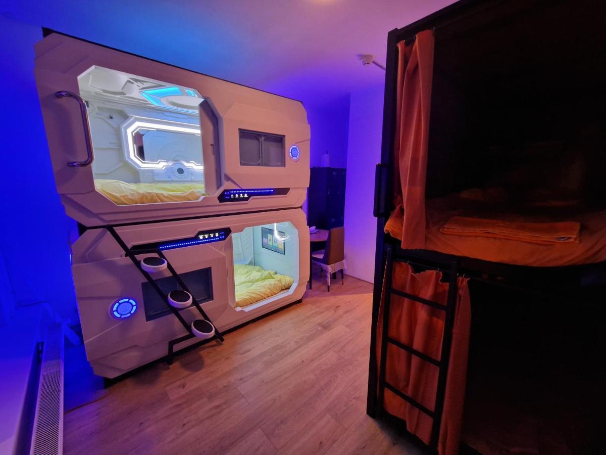 Recharge Hostel Rotterdam Kültér fotó